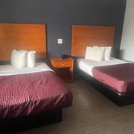 Americas Best Value Inn-Савана Екстериор снимка