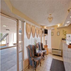 Americas Best Value Inn-Савана Екстериор снимка